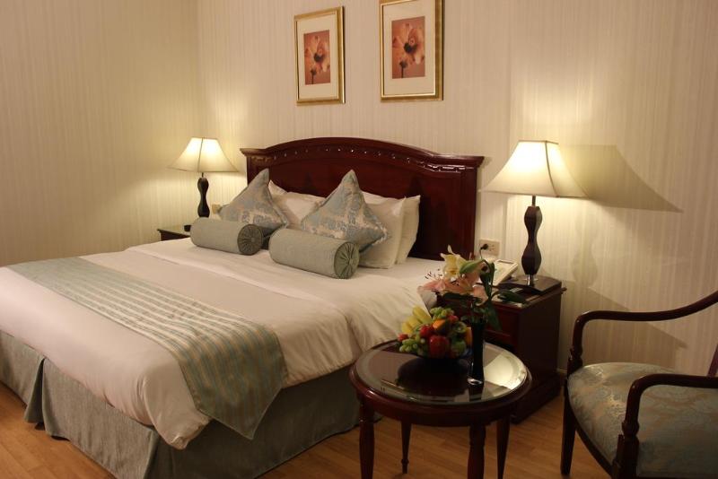 اتاق استاندارد با تخت بزرگ, Baymont By Wyndham Daytona Beach   Intl Speedway