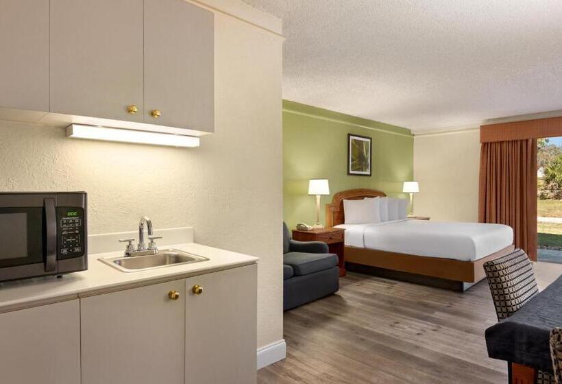 استودیو استاندارد با تخت کینگ, Baymont By Wyndham Daytona Beach   Intl Speedway