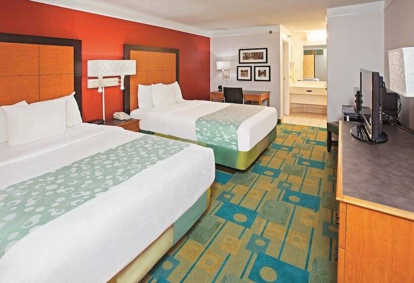 Standard Room 2 Double Beds, Baymont Inn & Suites By Wyndham Chattanooga