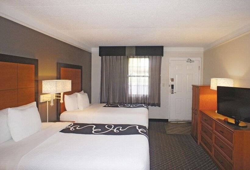 اتاق دلوکس مخصوص معلولین, Days Inn By Wyndham Gainesville Florida