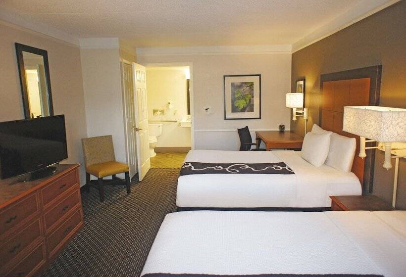 اتاق دلوکس مخصوص معلولین, Days Inn By Wyndham Gainesville Florida