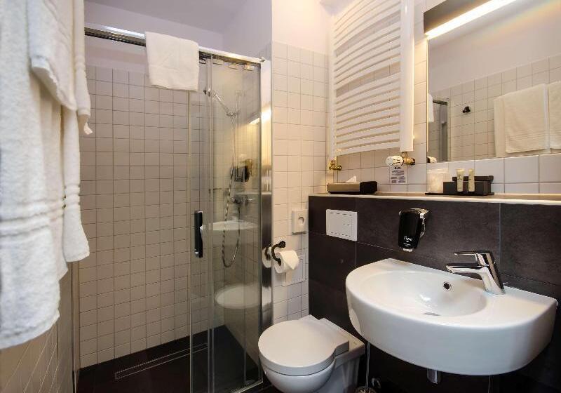 اتاق لوکس, Days Inn By Wyndham Gainesville Florida
