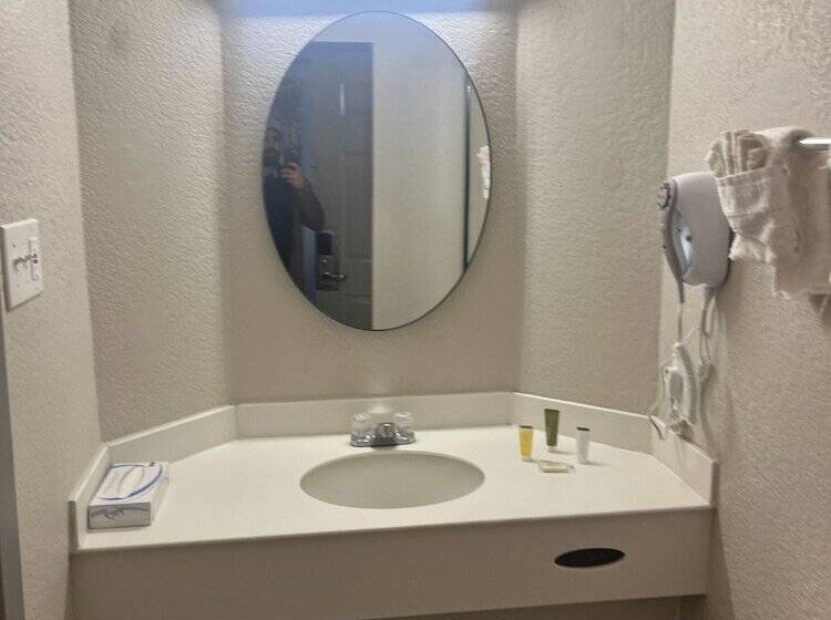 اتاق استاندارد با 2 تخت دوبل, Days Inn By Wyndham Sulphur West