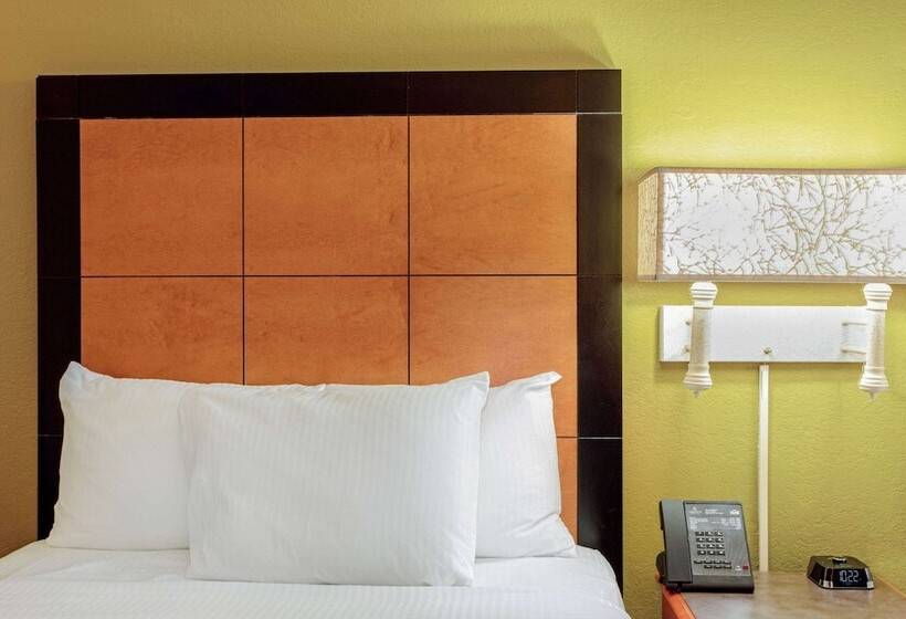 اتاق استاندارد با 2 تخت دوبل, La Quinta Inn By Wyndham Orlando Airport West