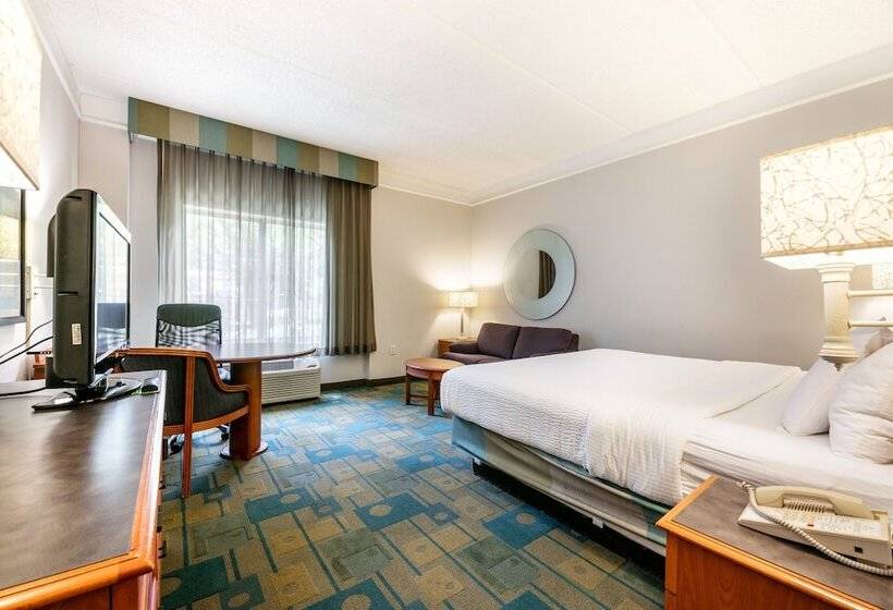 Suite Kingsize Bett, La Quinta Inn & Suites By Wyndham Houston Bush Iah South