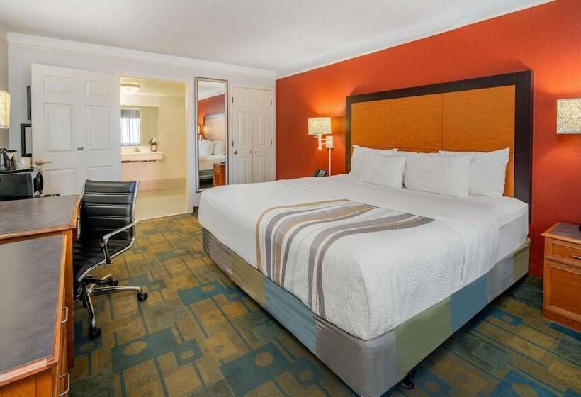اتاق استاندارد با تخت دوبل برای معلولان, La Quinta Inn & Suites By Wyndham Irvine Spectrum