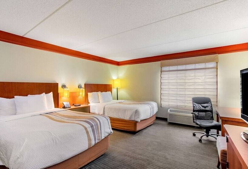 اتاق لوکس, La Quinta By Wyndham Raleigh/durham Southpoint