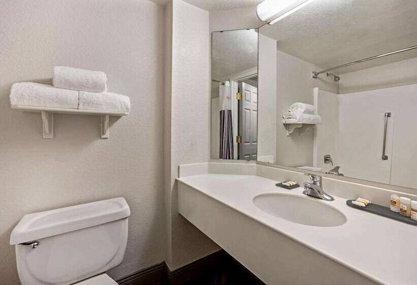 اتاق استاندارد با 2 تخت دوبل, La Quinta Inn & Suites By Wyndham Tacoma  Seattle