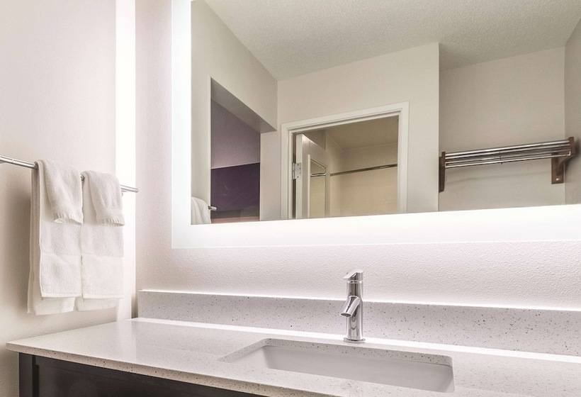 اتاق استاندارد با 2 تخت دوبل, La Quinta Inn & Suites By Wyndham University Area Chapel Hill