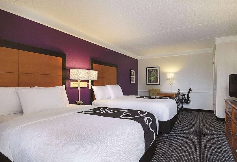 اتاق استاندارد با 2 تخت دوبل, La Quinta Inn & Suites By Wyndham University Area Chapel Hill