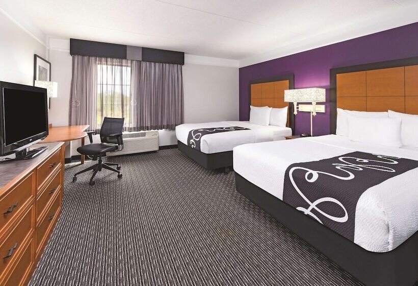 اتاق استاندارد با 2 تخت دوبل, La Quinta Inn & Suites By Wyndham University Area Chapel Hill