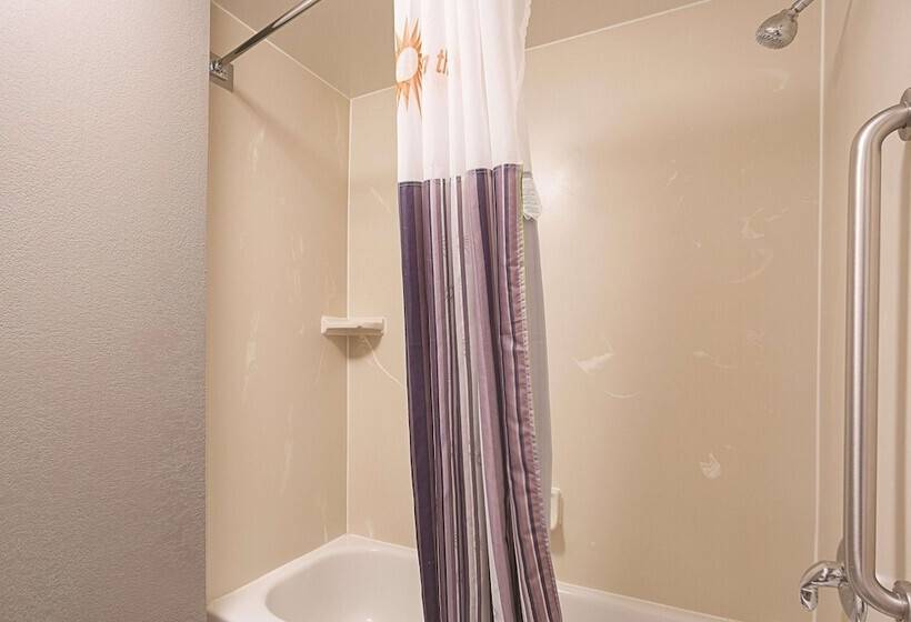 اتاق استاندارد با 2 تخت دوبل, La Quinta Inn & Suites By Wyndham University Area Chapel Hill