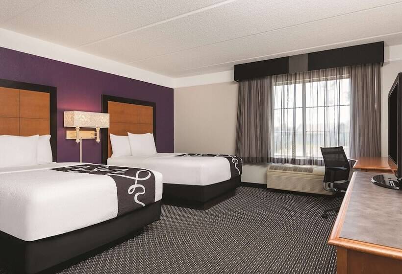 اتاق استاندارد با 2 تخت دوبل, La Quinta Inn & Suites By Wyndham University Area Chapel Hill
