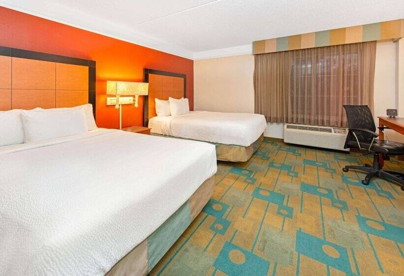 اتاق استاندارد با 2 تخت دوبل, La Quinta Inn & Suites By Wyndham Usf