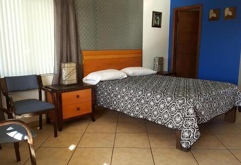 اتاق استاندارد, Lago Motor Inn
