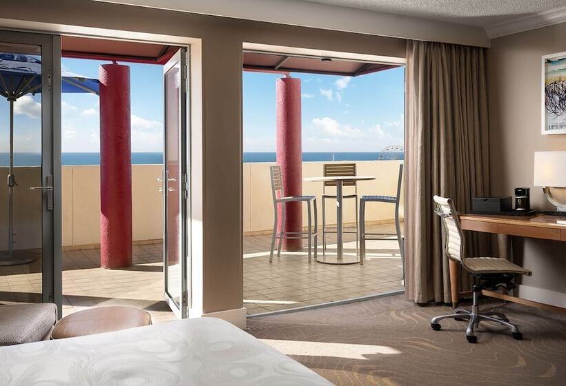 Deluxe Room Sea View, Le Merigot Santa Monica