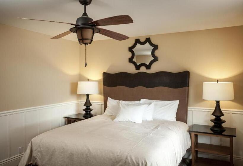 اتاق لوکس با تخت بزرگ, Lighthouse Lodge & Cottages