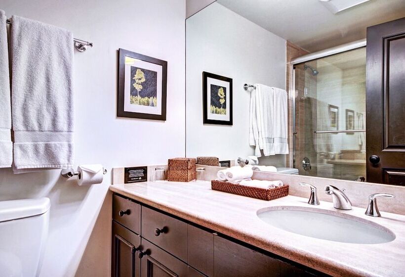 2 Bedroom Premium Apartment, Lodge At Vail, A Rockresort