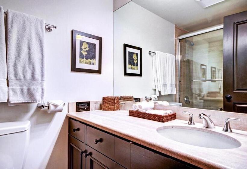 2 Bedroom Premium Apartment, Lodge At Vail, A Rockresort