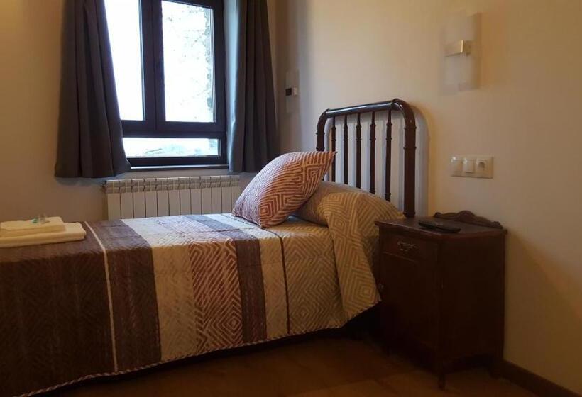اتاق استاندارد یک نفره, La Posada Del Druida