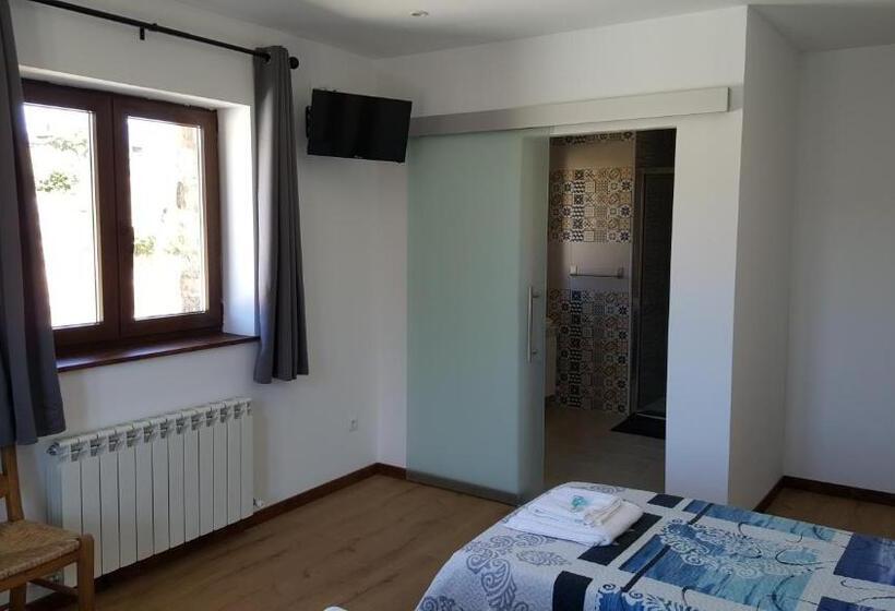اتاق استاندارد سه نفره, La Posada Del Druida