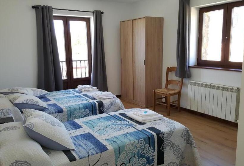 اتاق استاندارد سه نفره, La Posada Del Druida