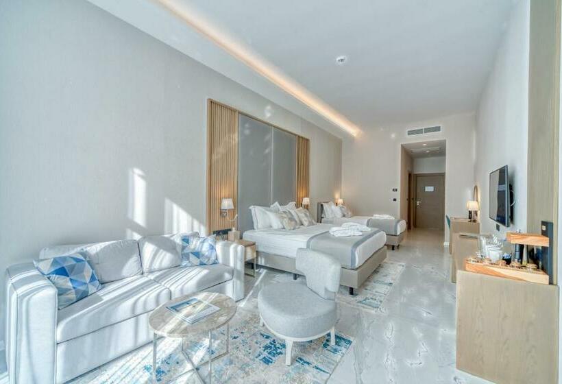 اتاق استاندارد سه تخته با چشم‌انداز باغ, Hyatt Regency Kotor Bay Resort