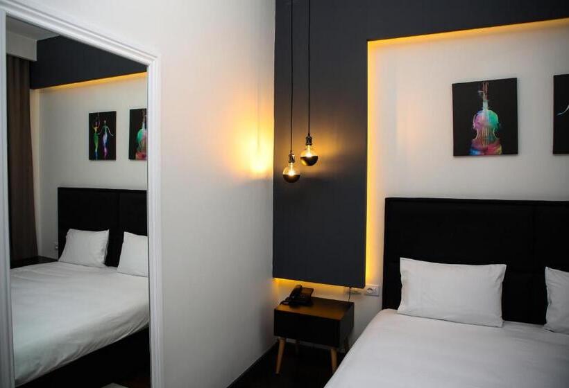 اتاق لوکس, Dim S Hotel & Restaurant