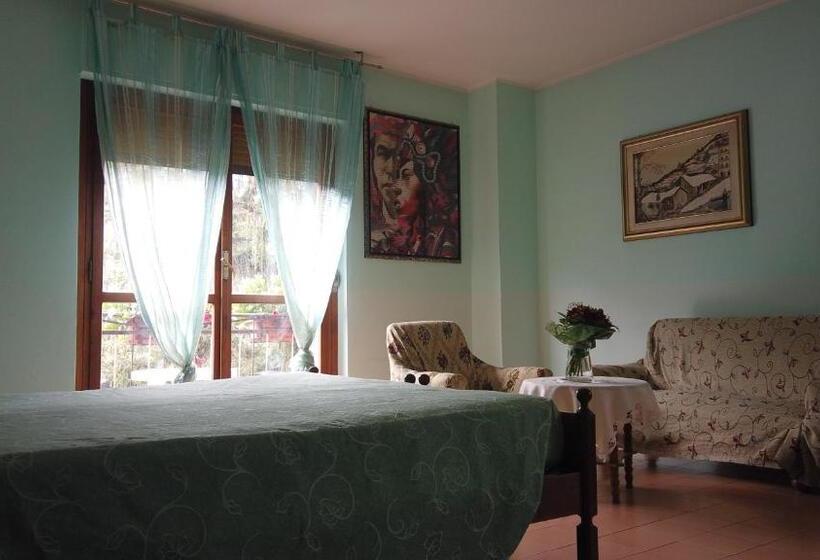 Standard room with outdoor bath, Cristina