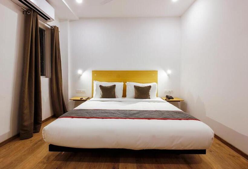اتاق کلاسیک سه تخته, Super Townhouse Rcc Elite