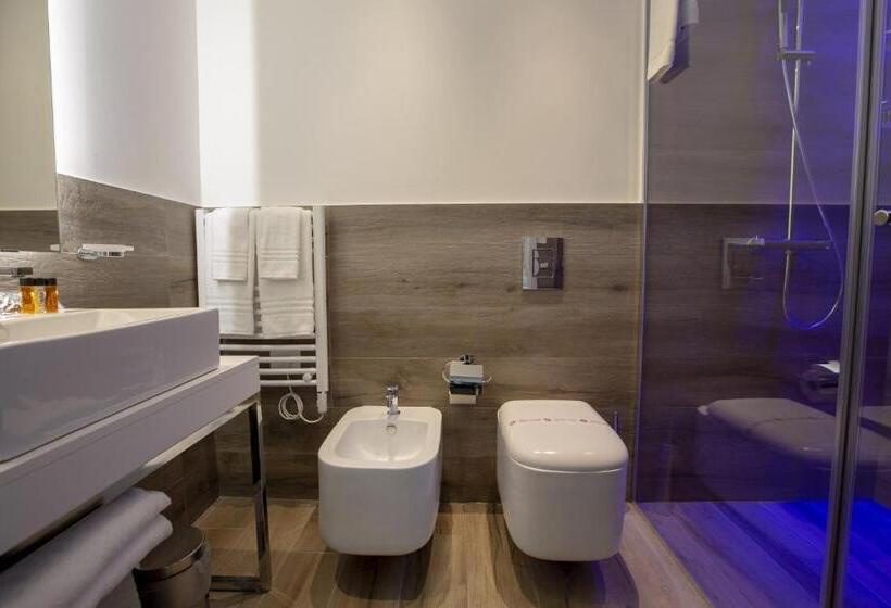 اتاق استاندارد, Luxmarì Hotel & Spa