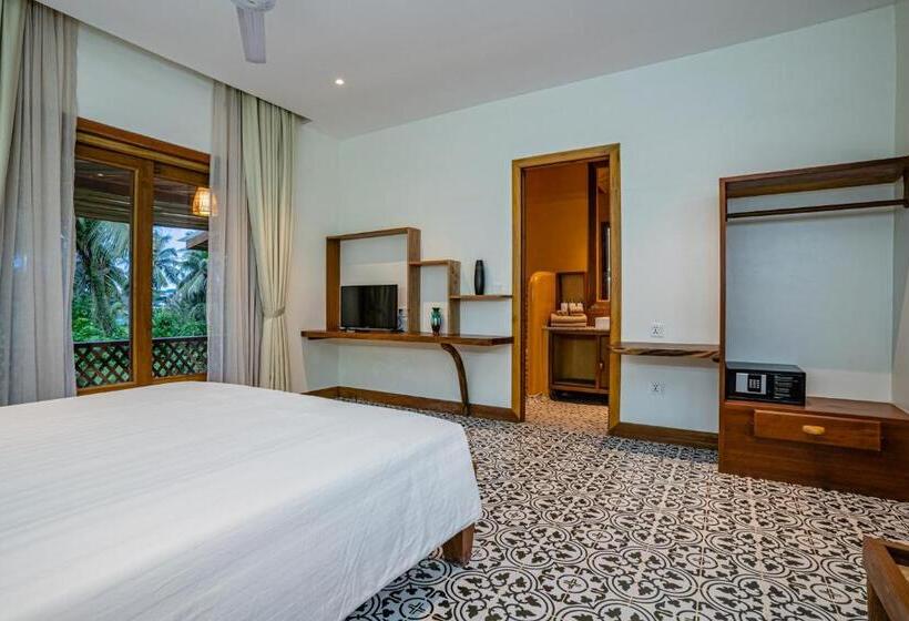اتاق استاندارد با چشم‌انداز دریاچه, Peam Snea Resort