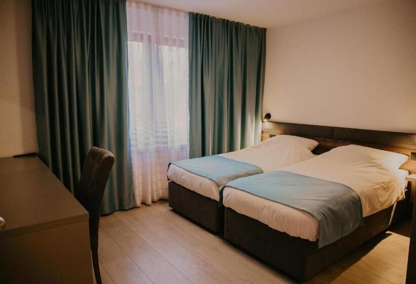 اتاق استاندارد, Saray&app