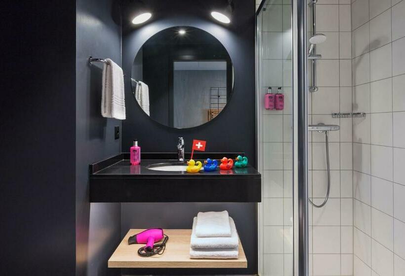 스탠다드 룸, Moxy Lausanne City