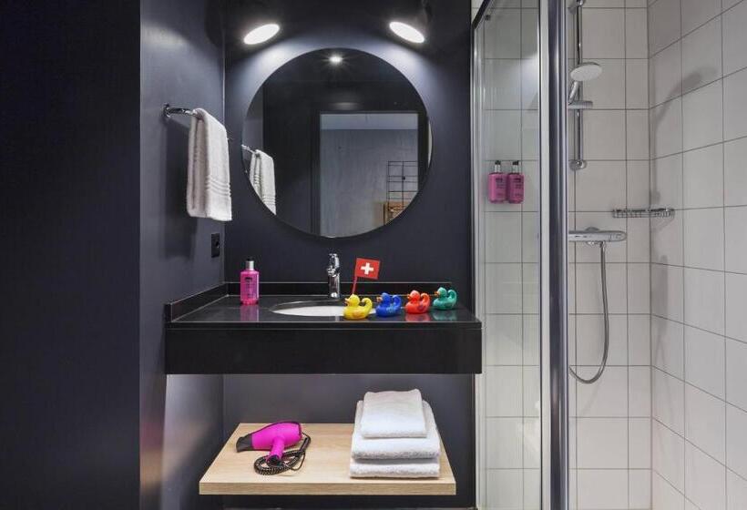 اتاق استاندارد, Moxy Lausanne City