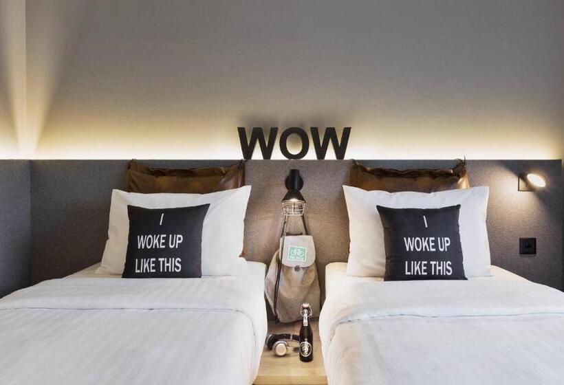 스탠다드 룸, Moxy Lausanne City