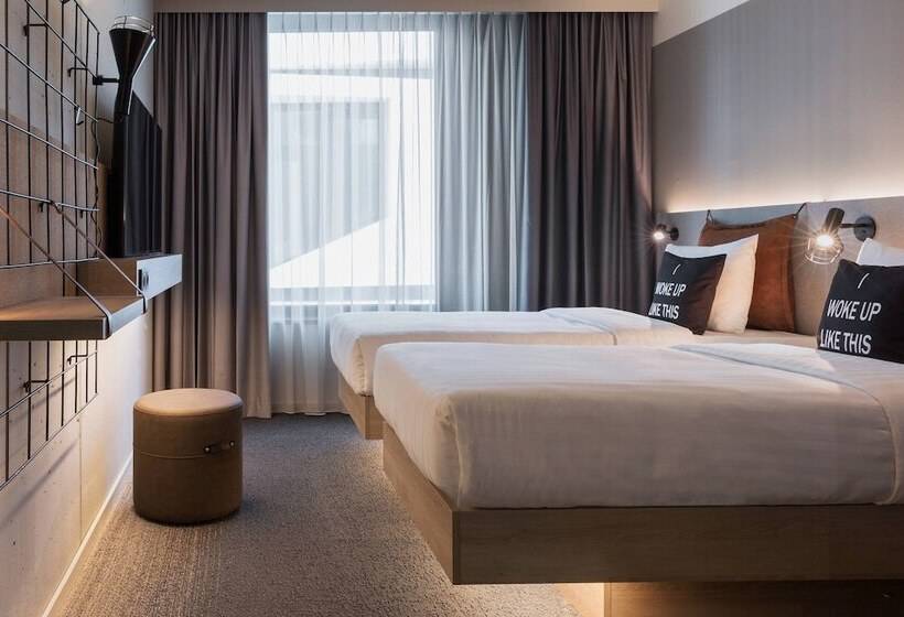스탠다드 룸, Moxy Lausanne City