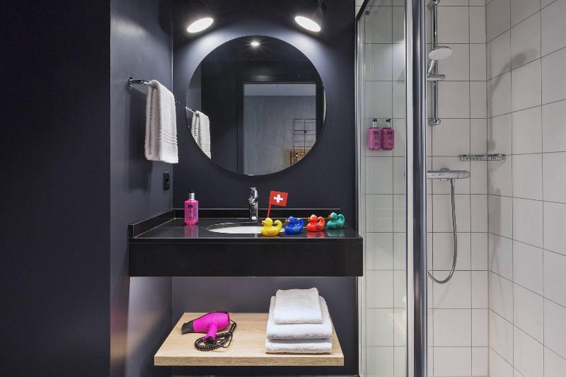 اتاق استاندارد, Moxy Lausanne City