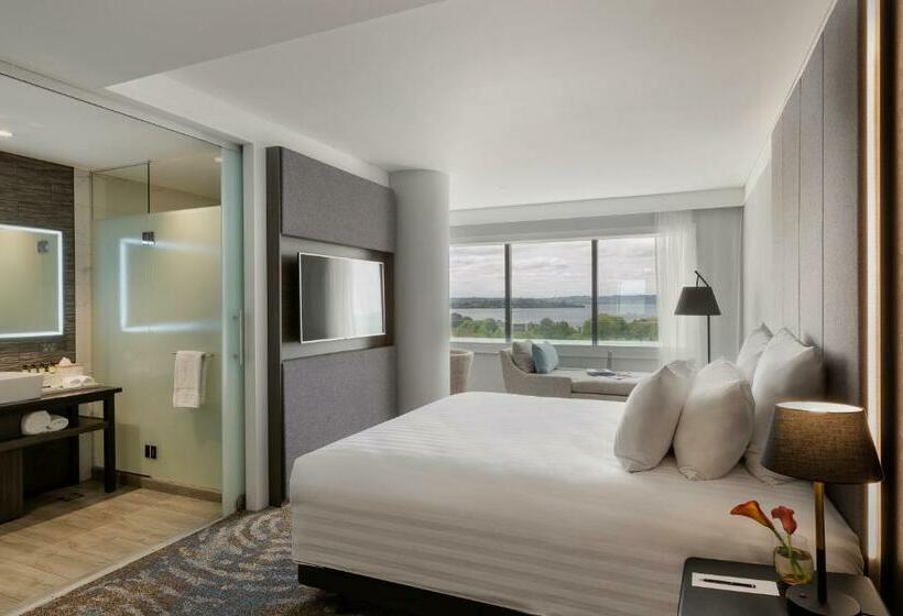 اتاق اجرایی با تخت بزرگ, Pullman Rotorua
