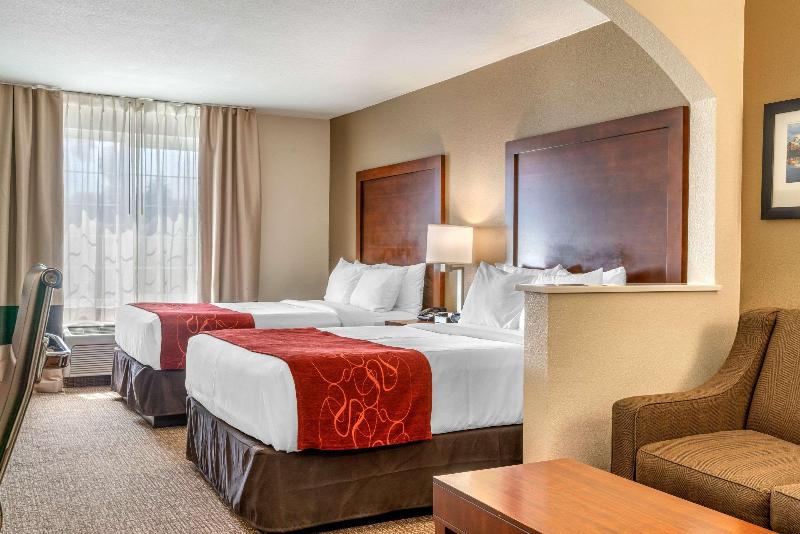 Superior room with lake view, Pullman Rotorua
