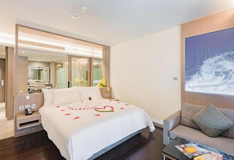 اتاق اساندارد با چشم‌انداز جانبی به دریا, Oceanfront Beach Resort   Sha Extra Plus
