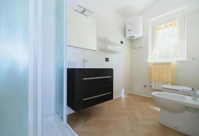 استودیوی استاندارد, Villa Chiara Porto Recanati