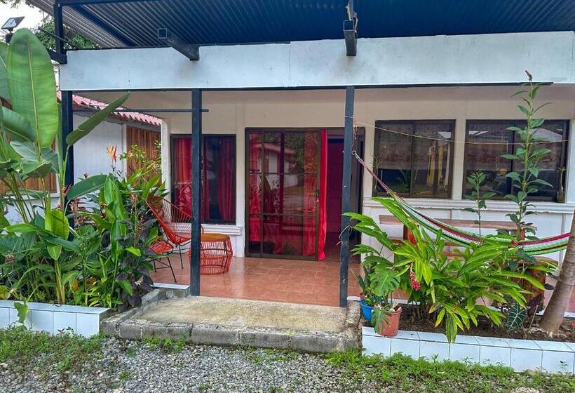 خانه 2 خوابه, Casitas Coloradas Puerto Viejo