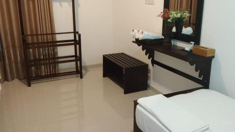 اتاق استاندارد, Aqua House Hotel Yala
