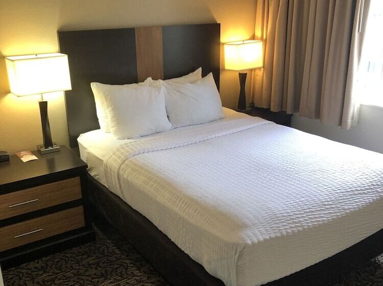 スイート, Leconte Hotel & Convention Center, Ascend Hotel Collection