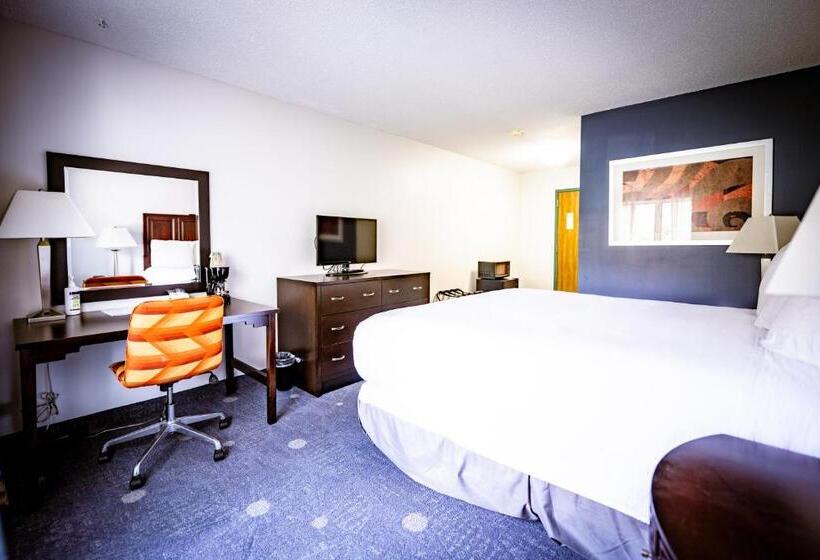 اتاق استاندارد با تخت بزرگ, Manistee Inn & Marina