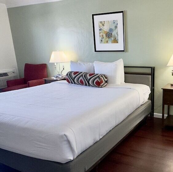 اتاق سوپریور با چشم‌انداز, Marina Village Inn