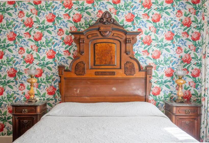 اتاق استاندارد با تخت بزرگ, Martine Inn