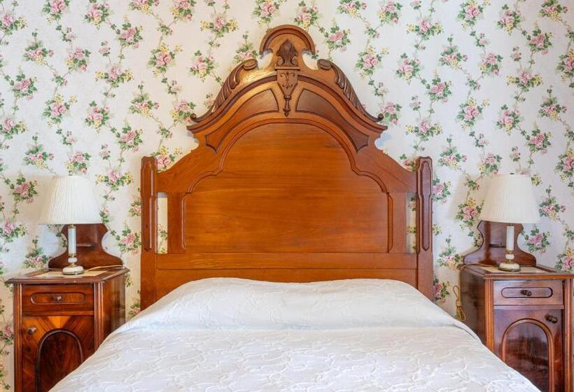 اتاق استاندارد اینتریور, Martine Inn