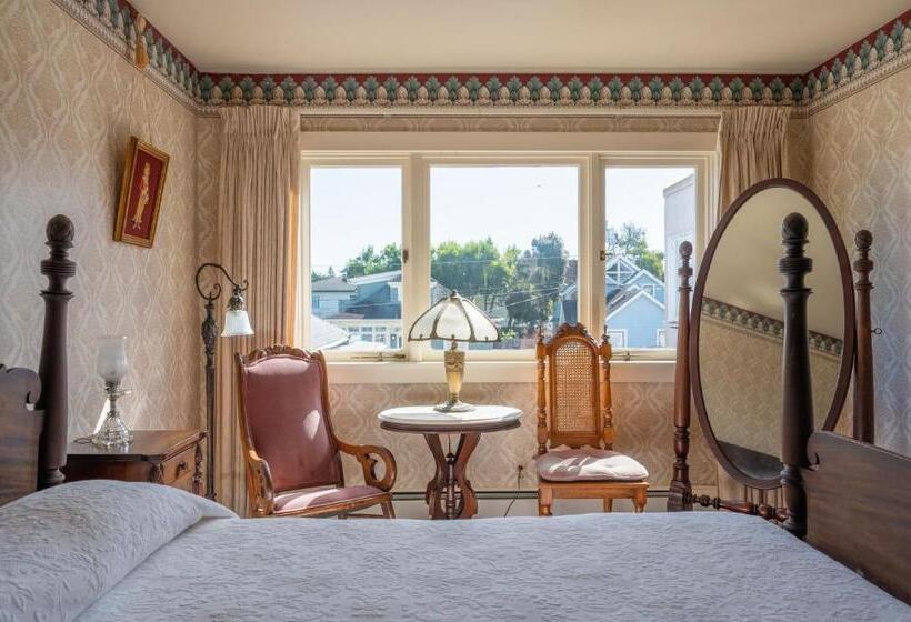 اتاق استاندارد اینتریور, Martine Inn